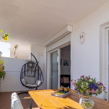 Holidays Royal Marine Roses Exterior photo